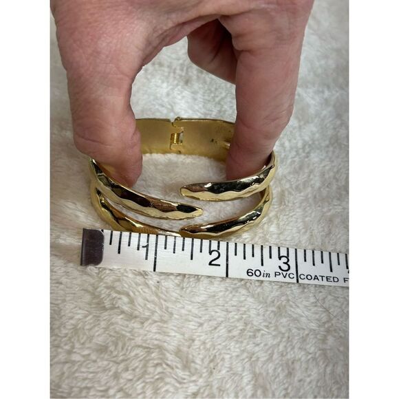 Two Gold Costume Cuff Bracelets - Picture 4 of 7